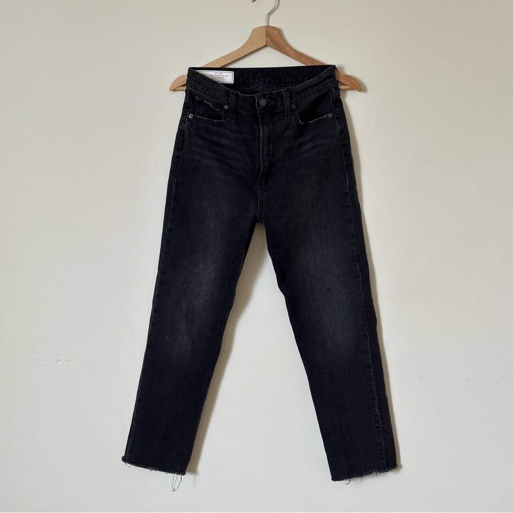 Gap Women’s Sky High Straight Jean